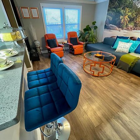 Schaumburg Paradise Oasis With A Secret Garden And Private Pool מראה חיצוני תמונה
