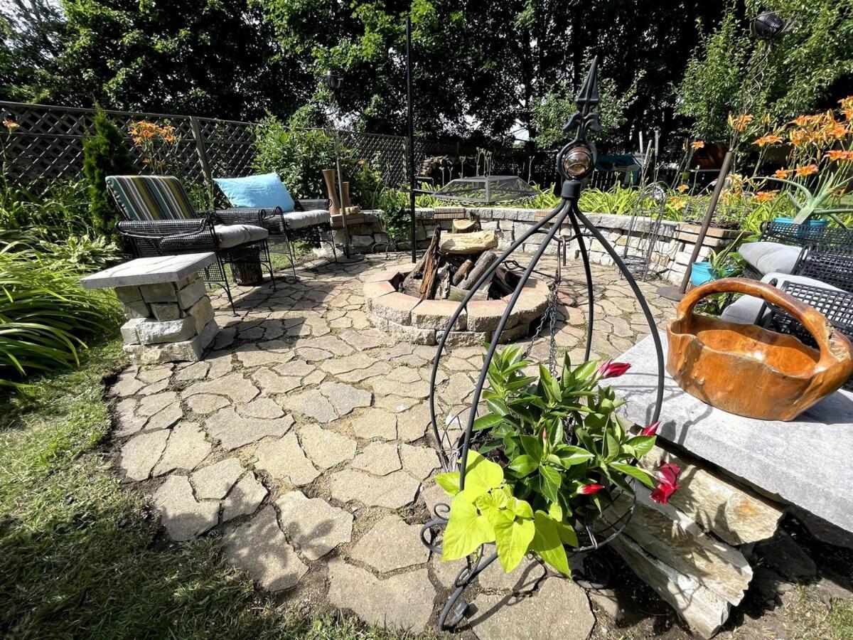 Schaumburg Paradise Oasis With A Secret Garden And Private Pool מראה חיצוני תמונה